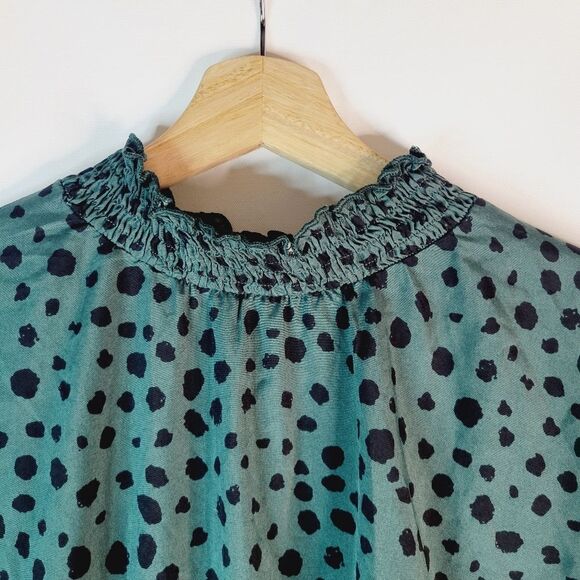 Green Dalmation Dots Smocked Women's Dress - Picture 5 of 10